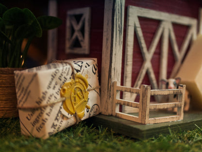 The Arcane Clubhouse Soap - Daisy's Honeyed Milk Bar