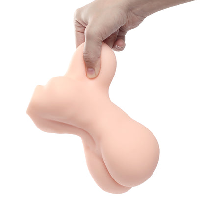 Kicci - Peeking into the changing room of a busty idol